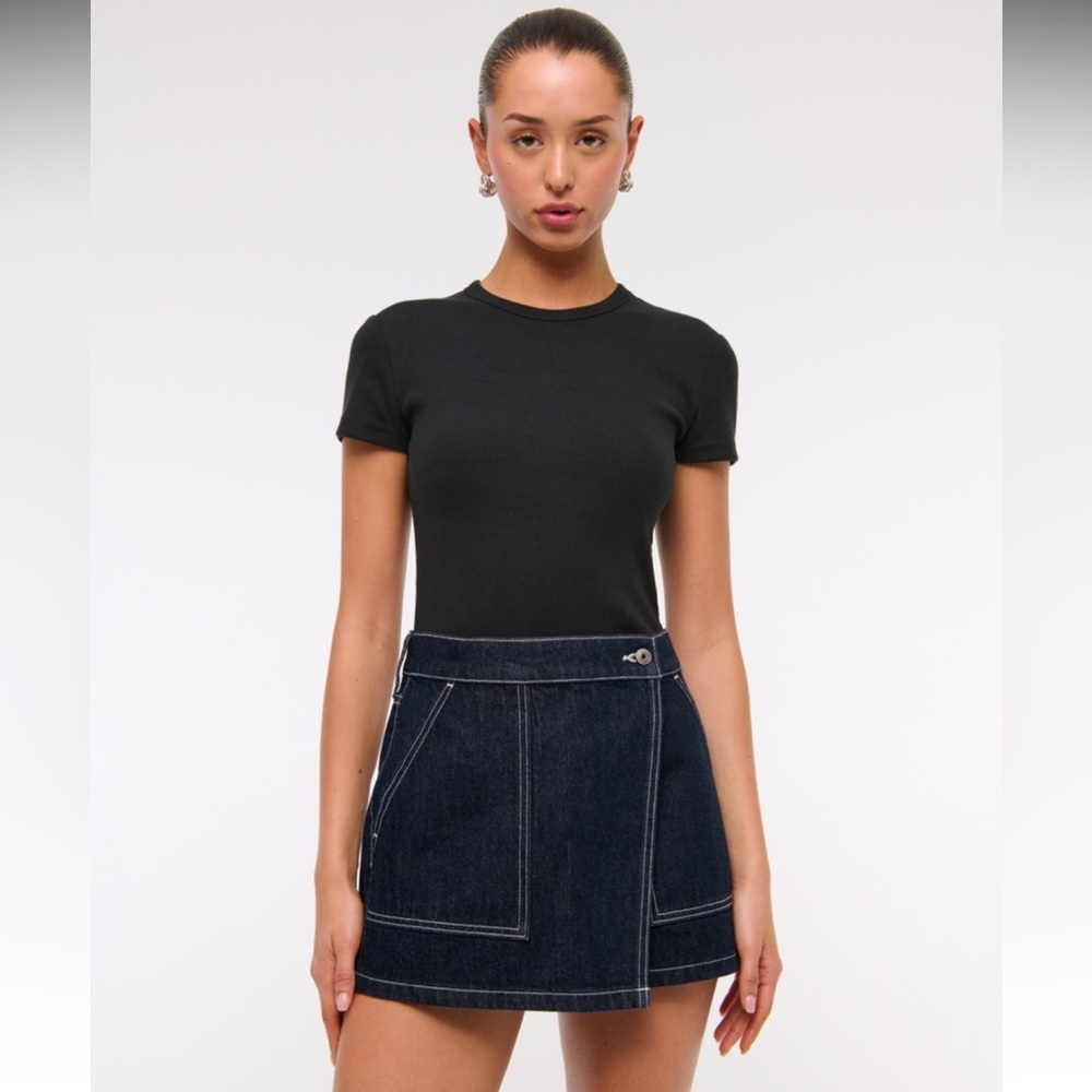 Abercrombie & Fitch Denim Mid Rise Wrap Mini Skirt size 28